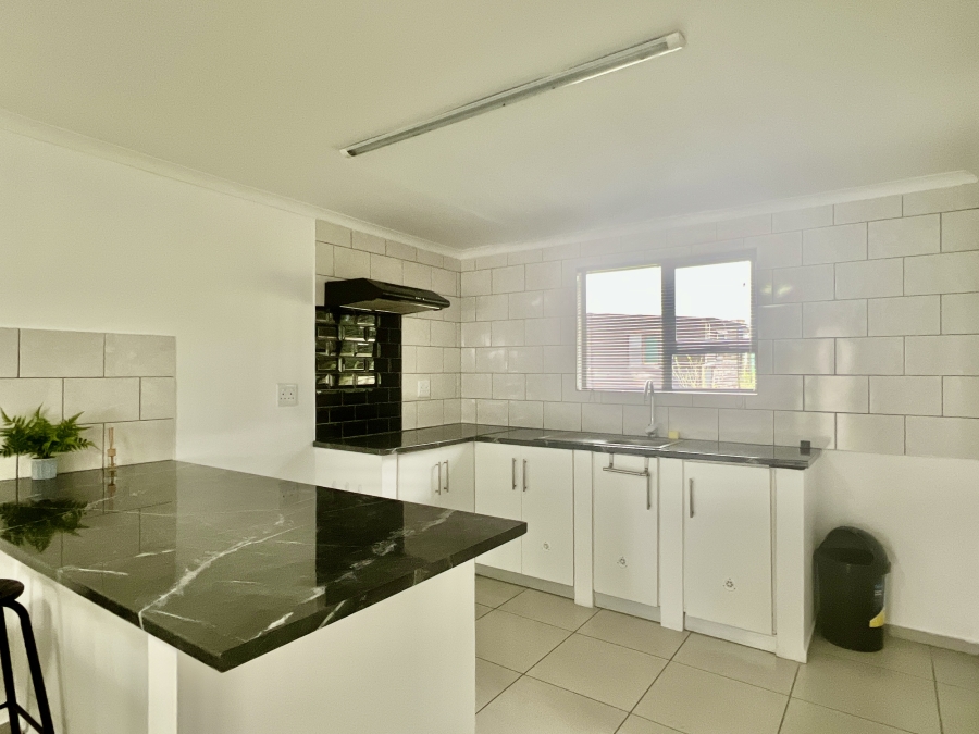 10 Bedroom Property for Sale in Hartebeesfontein Western Cape